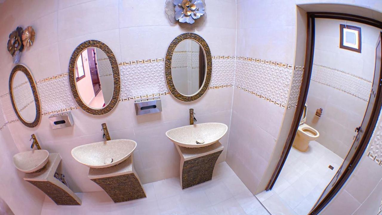 Alberi Lodge Хата Екстериор снимка